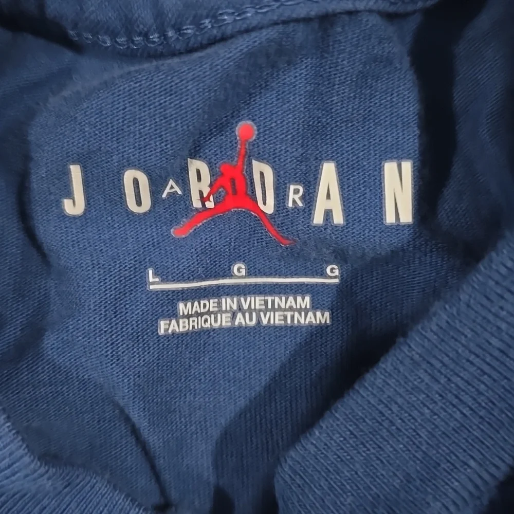 Jordan Blue Short Sleeve Tee with Crew Neck‎ Size Large